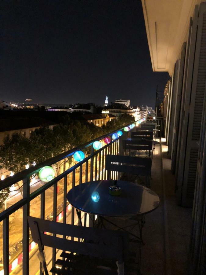 Chambres Loft Partage Centre 土伦 外观 照片