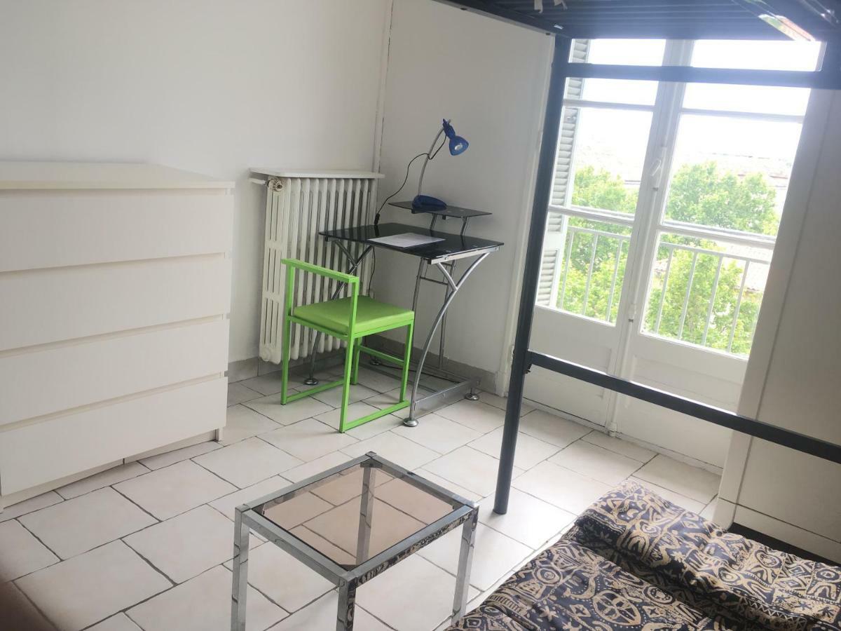 Chambres Loft Partage Centre 土伦 外观 照片